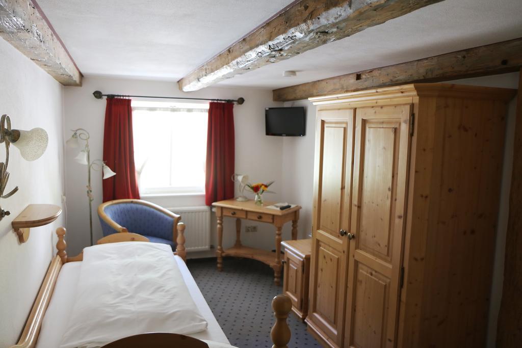 Hotel Landgasthof Adler Altenrond Rum bild