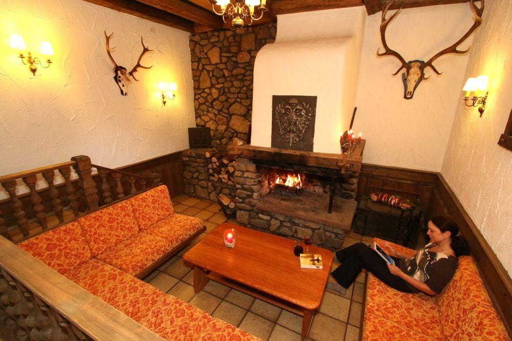 Hotel Landgasthof Adler Altenrond Exteriör bild