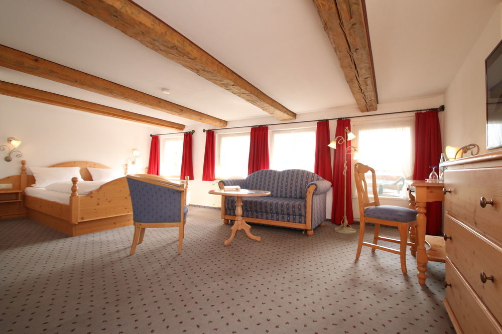 Hotel Landgasthof Adler Altenrond Exteriör bild
